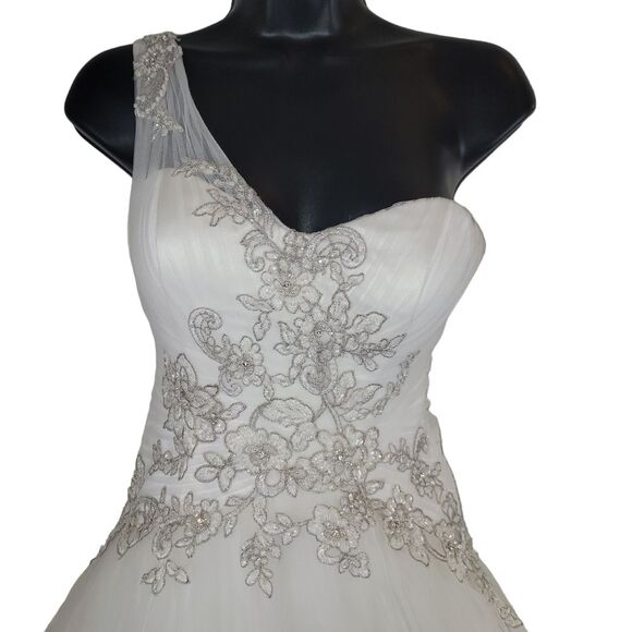 Oleg Cassini one shoulder tulle wedding dress STYLE# 7ckp421 Size 0P - Picture 7 of 16